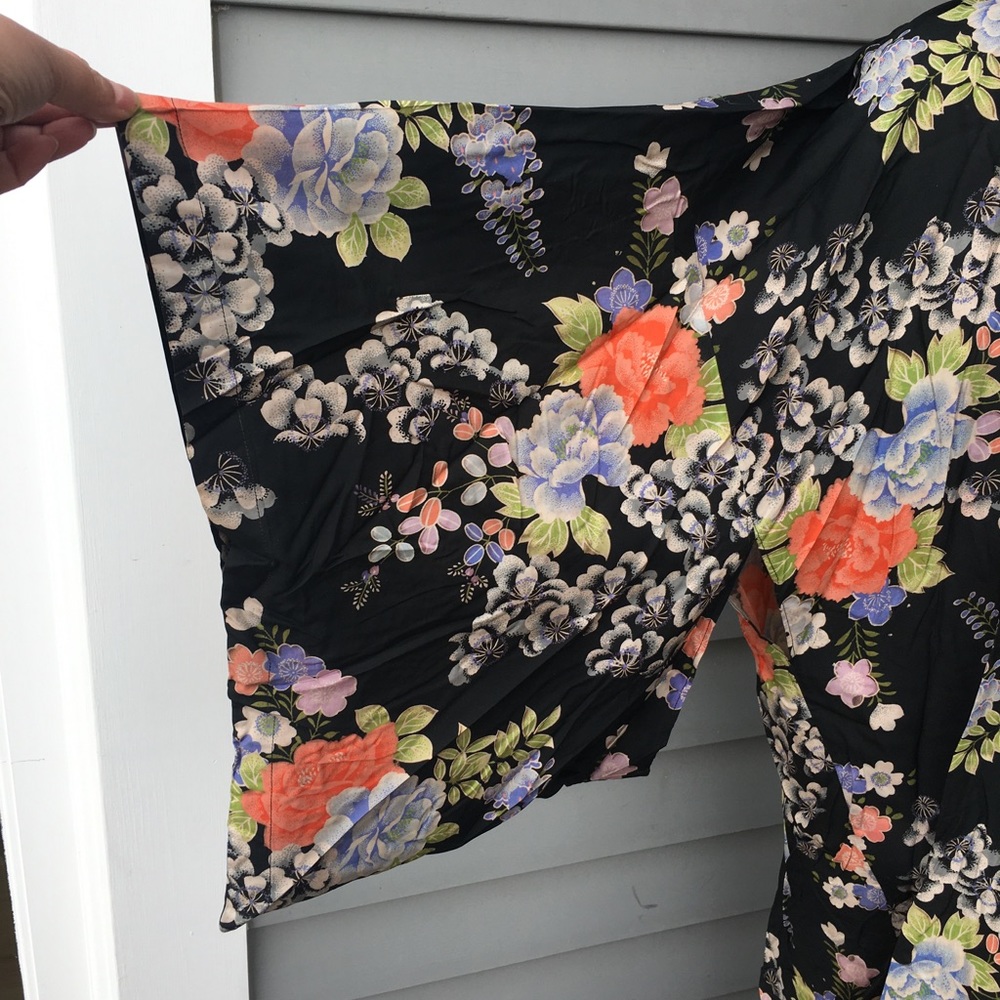 Black Floral Kimono or Duster - One Size Fits Most - Picture 5 of 10